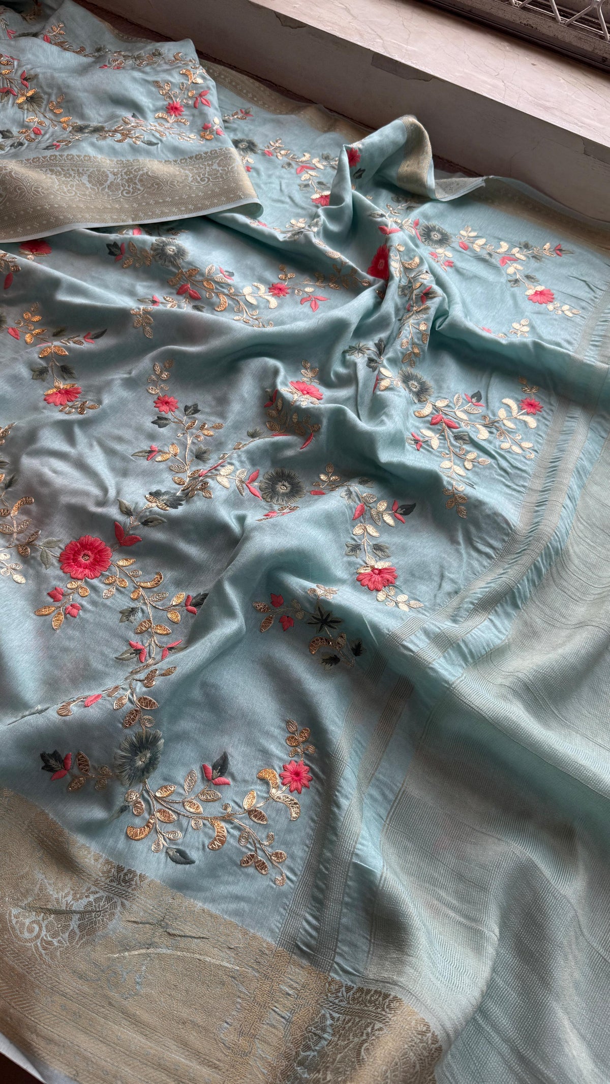 Pure Munga Silk Saree with Multi-Thread and Zari Embroidery