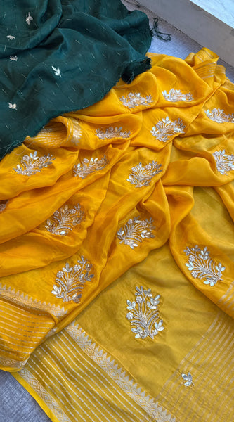 Crepe Banarasi Saree with Zardozi & Zarkan Embellishments