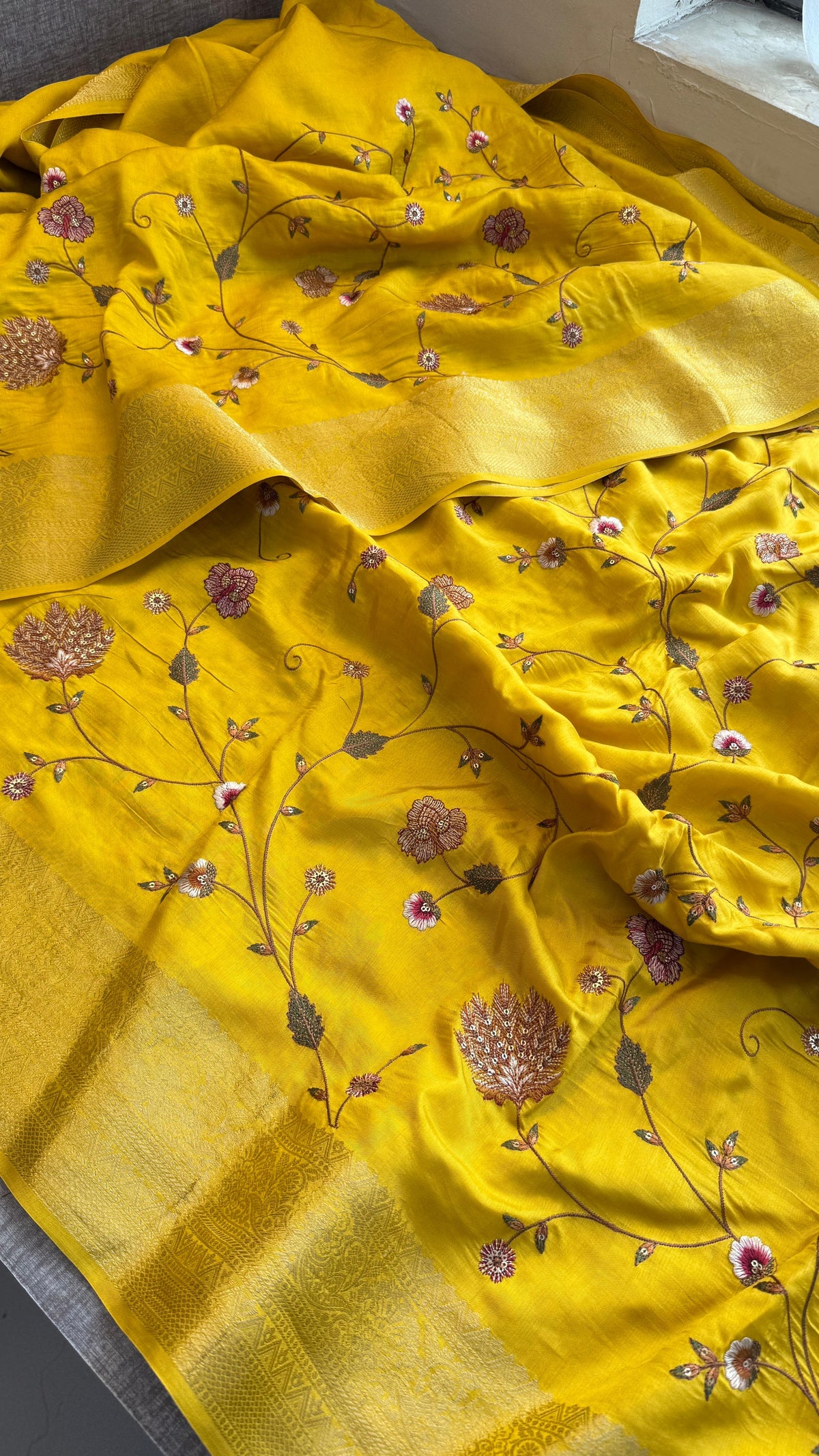 Pure Munga Silk Saree with Multi-Thread and Zari Embroidery