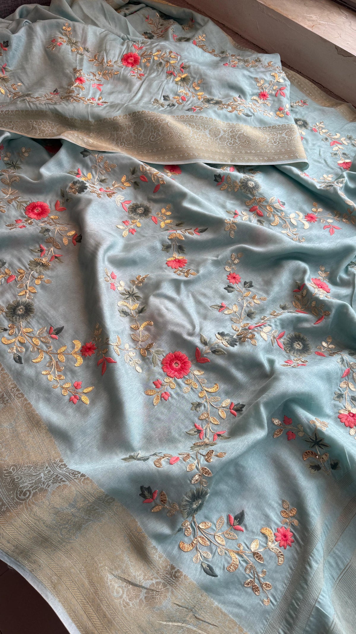 Pure Munga Silk Saree with Multi-Thread and Zari Embroidery