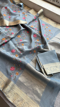Pure Munga Silk Saree with Multi-Thread and Zari Embroidery