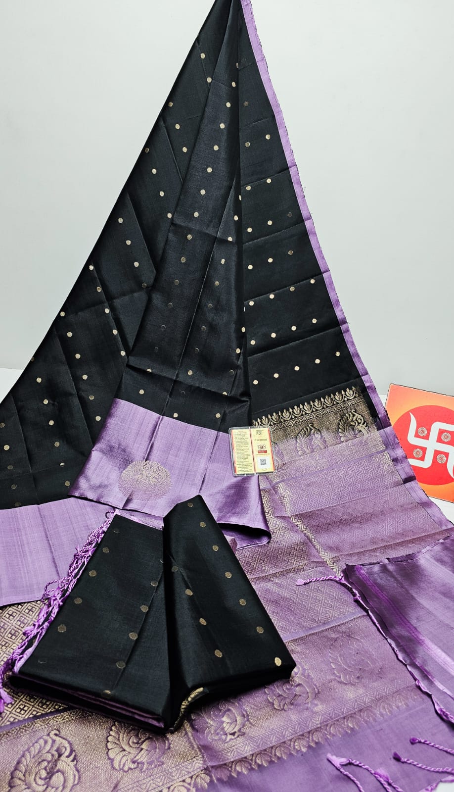 Pure Handloom Double Warp Kanchi Silks with Silver & Gold Zari Work