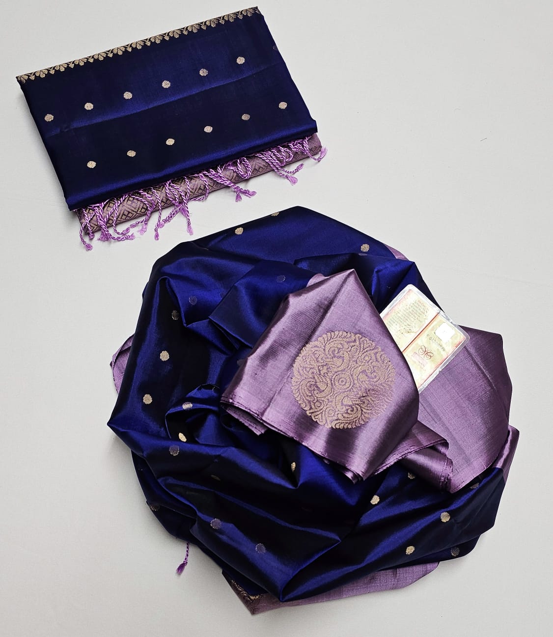 Pure Handloom Double Warp Kanchi Silks with Silver & Gold Zari Work