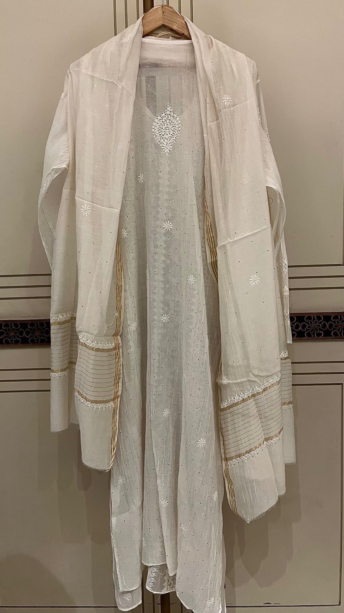 Mul Chanderi Kurta Dupatta Set with Pearl & Mukaish Embroidery