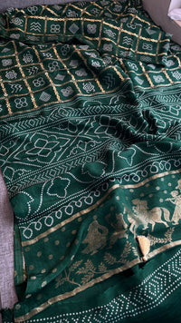 Pure Crepe Silk Saree with Bandhani Banarasi Weaving