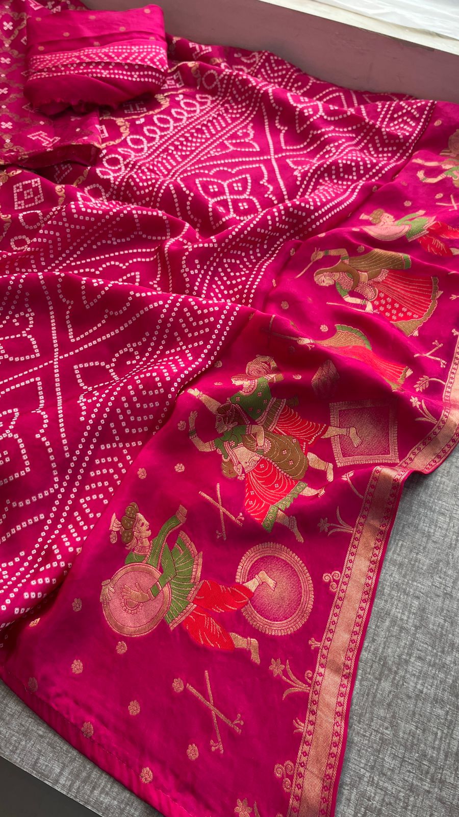 Pure Crepe Silk Saree with Meena Bandhani Banarasi Weaving
