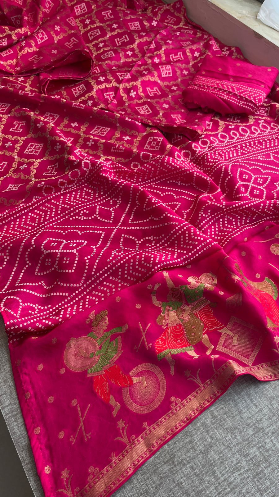 Pure Crepe Silk Saree with Meena Bandhani Banarasi Weaving