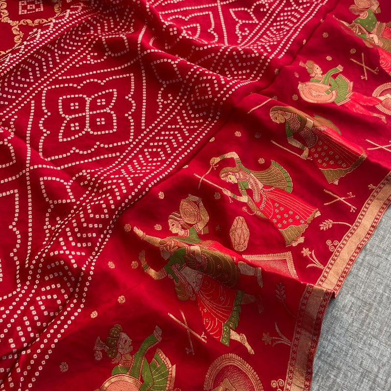Pure Crepe Silk Saree with Meena Bandhani Banarasi Weaving