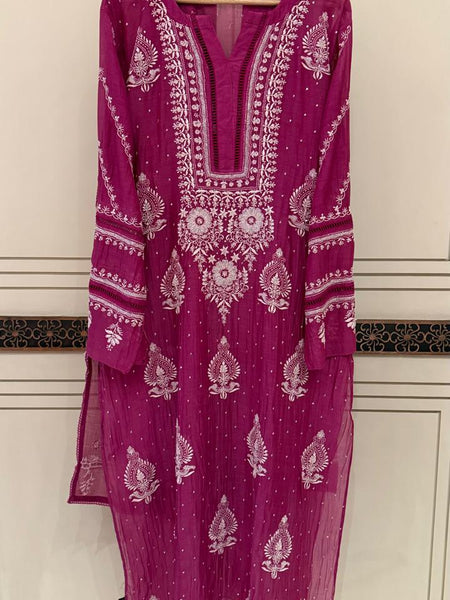 Luxurious Mul Chanderi Kurta Dupatta Set with Pearl & Katdana Embellishments
