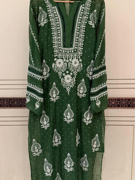 Luxurious Mul Chanderi Kurta Dupatta Set with Pearl & Katdana Embellishments