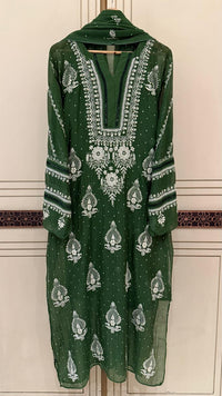 Luxurious Mul Chanderi Kurta Dupatta Set with Pearl & Katdana Embellishments