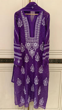 Luxurious Mul Chanderi Kurta Dupatta Set with Pearl & Katdana Embellishments