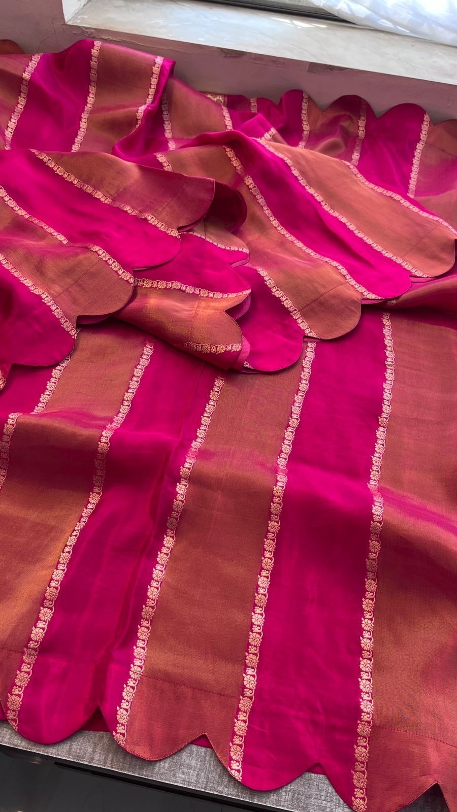 Pure Crepe Silk Saree with Zari Banarasi Weaving