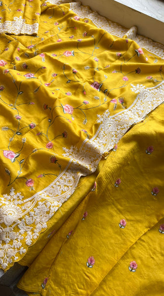Pure Soft Munga Silk Saree with Multi-Thread Embroidery
