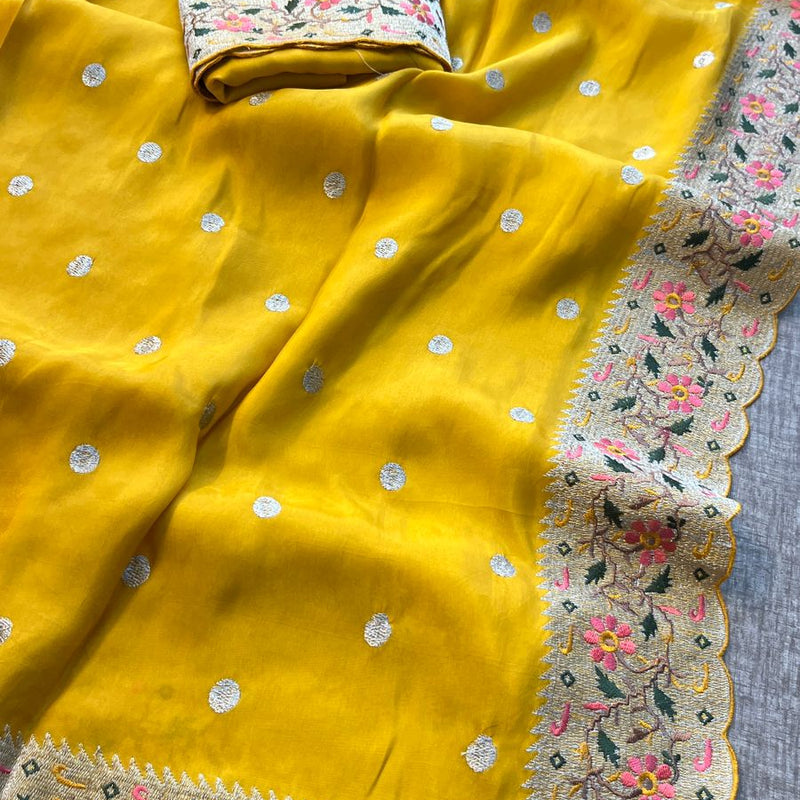 Pure Munga Silk Saree with Multi-Thread Embroidery & Zari Work