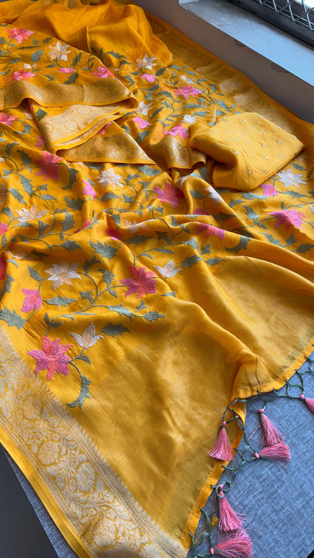 Soft Munga Banarasi Silk Saree with Multithread Embroidery