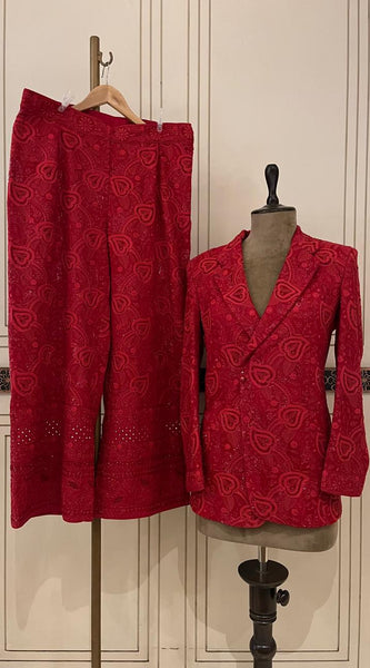 Surrkkh Laal Ek-Taar Blazer Set – Premium Wedding Wear