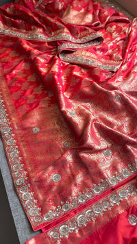 Soft Munga Silk Saree with Kutdana & Zarkan Embellishment