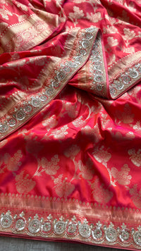 Soft Munga Silk Saree with Kutdana & Zarkan Embellishment