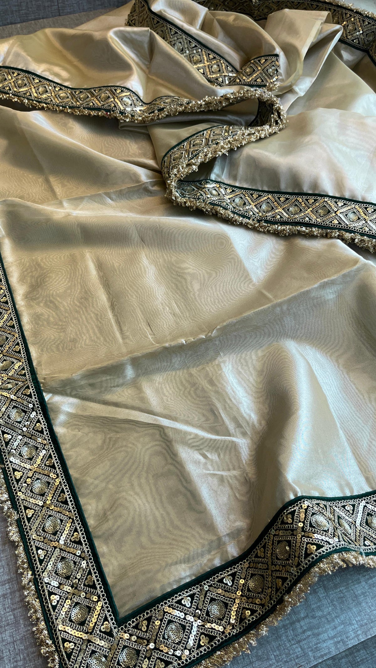Pure Tissue Handloom Silk Saree with Elegant Border Concept Design