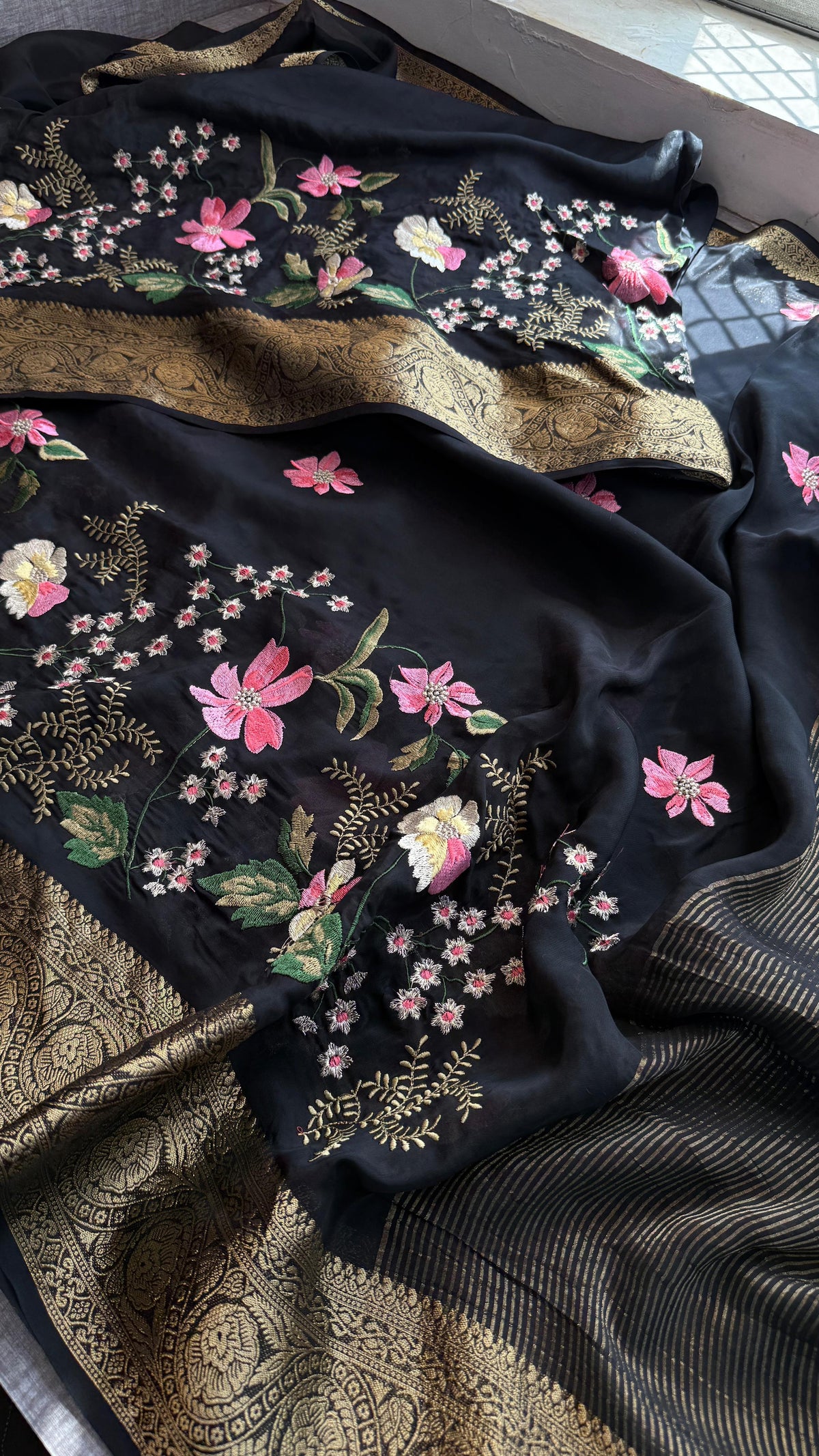 Pure Crepe Silk Banarasi Saree with Multi-Thread Embroidery