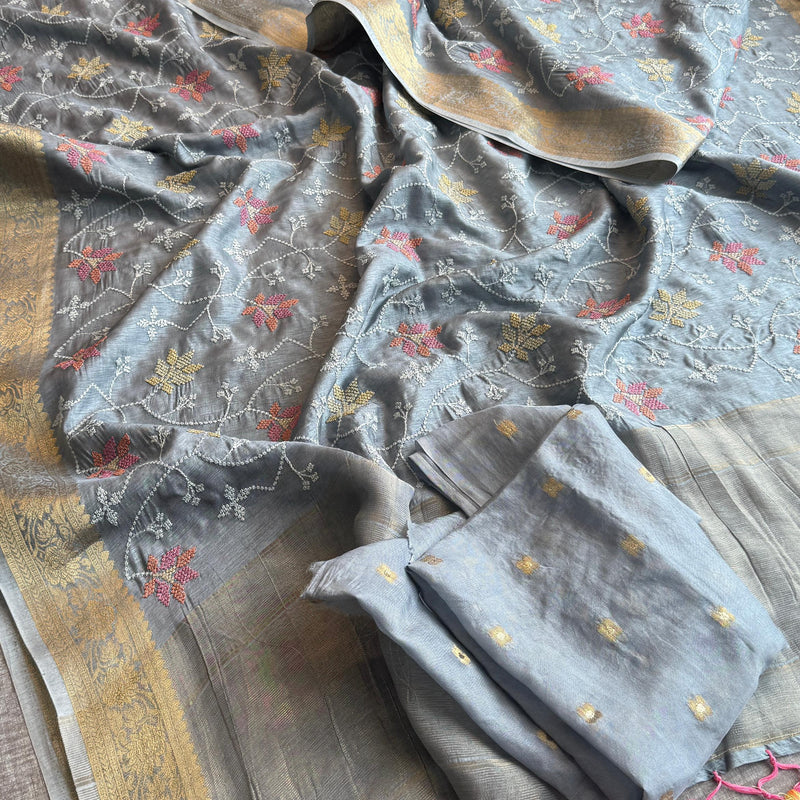 Pure Munga Silk Banarasi Saree with Multi-Thread Embroidery & Blouse