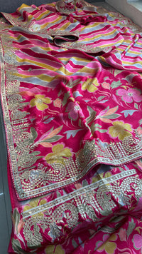 Pure Munga Crepe Silk Saree with Leheriya Blouse & Gotapatti Work