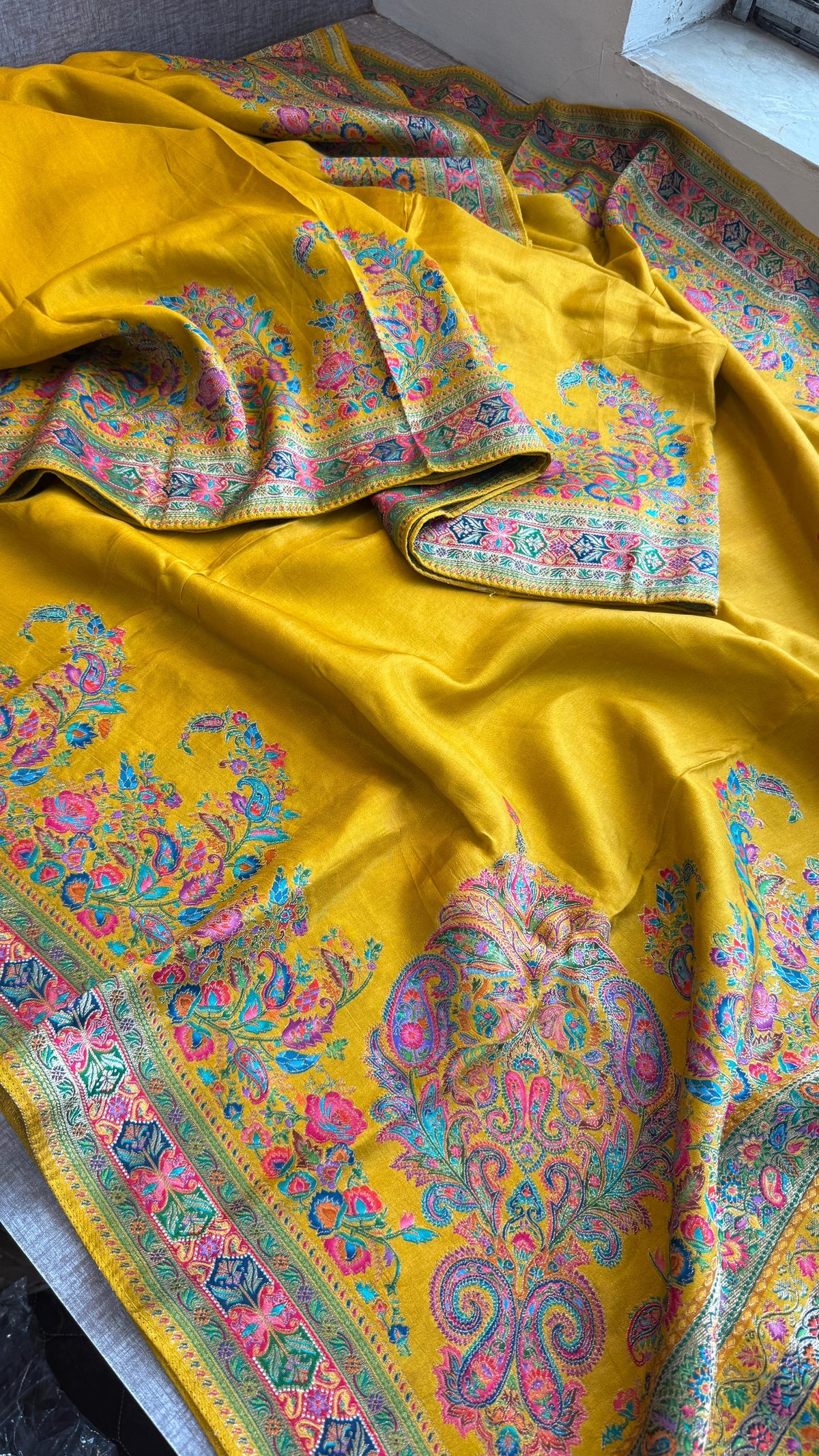 Pure Munga Silk Banarasi Saree with Traditional Meena Weaving