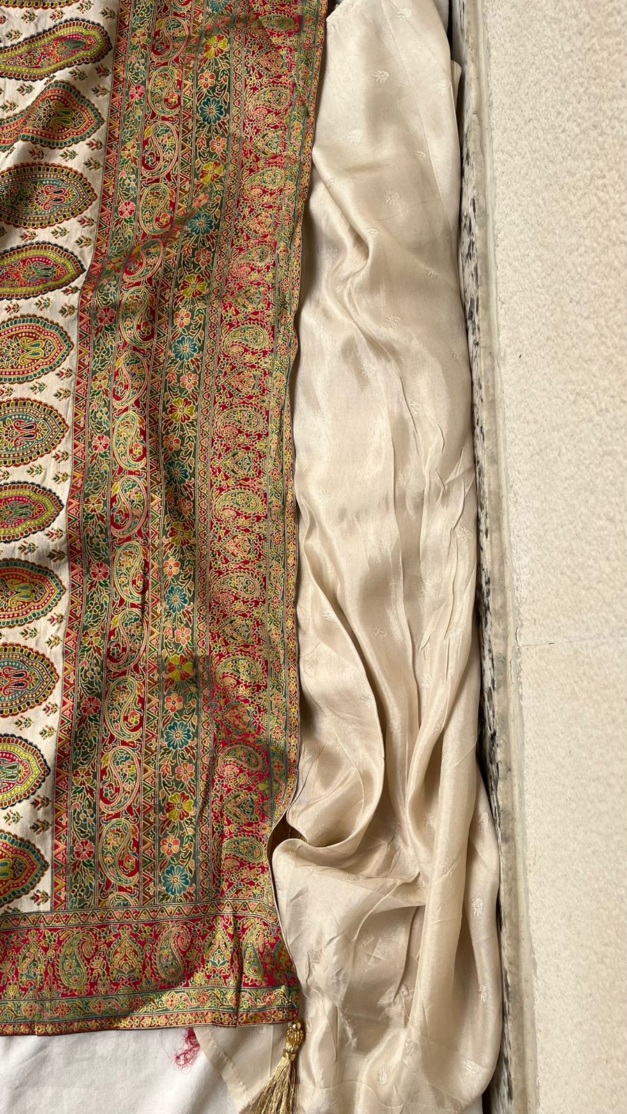 Ivory Gold Kani Crepe Silk Saree with Banarasi Weaving Zari and Multithread Detailing
