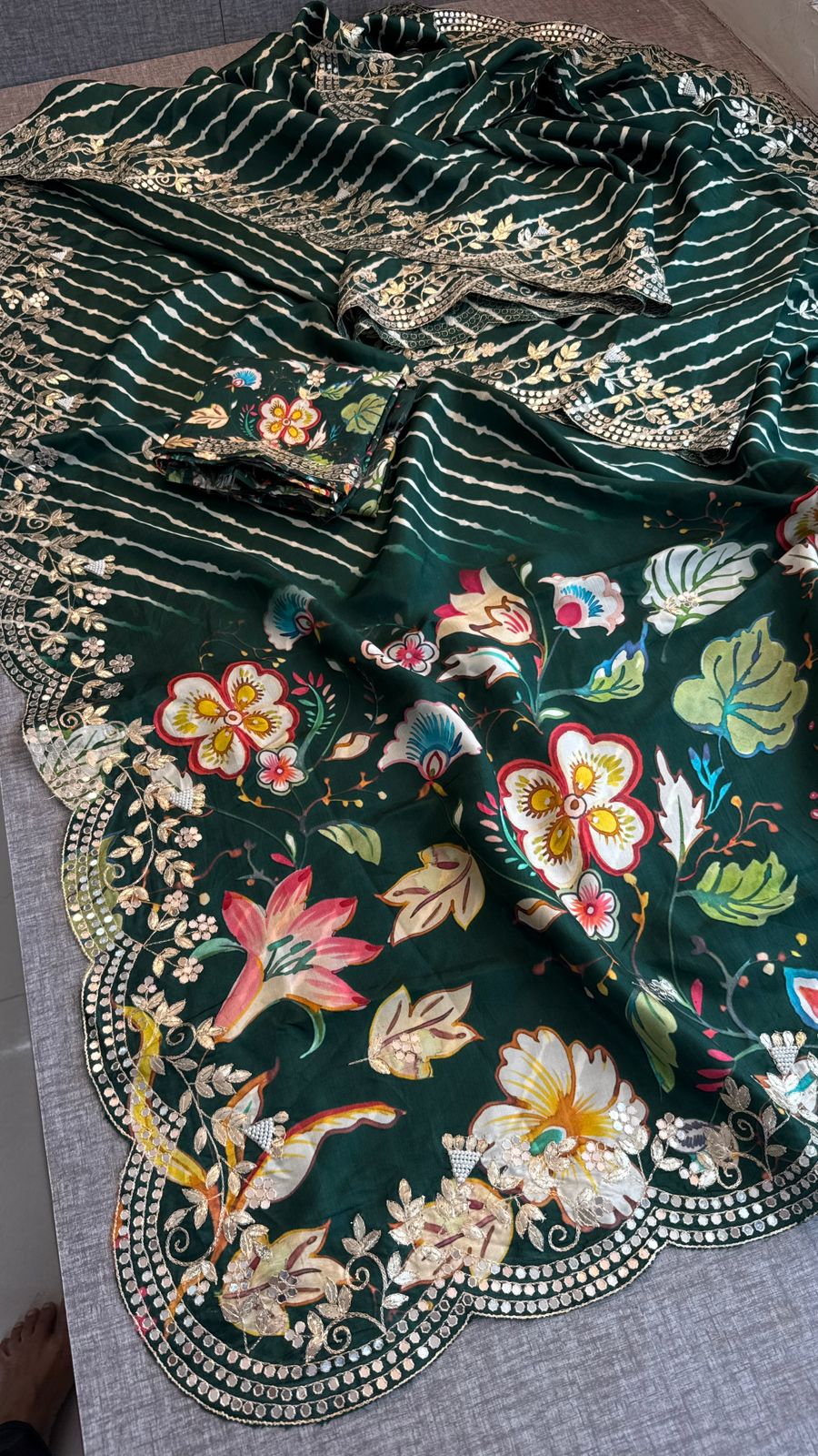 Pure Munga Silk Hand-Painted Leheriya Saree with Floral Print & Heavy Gotapatti Border