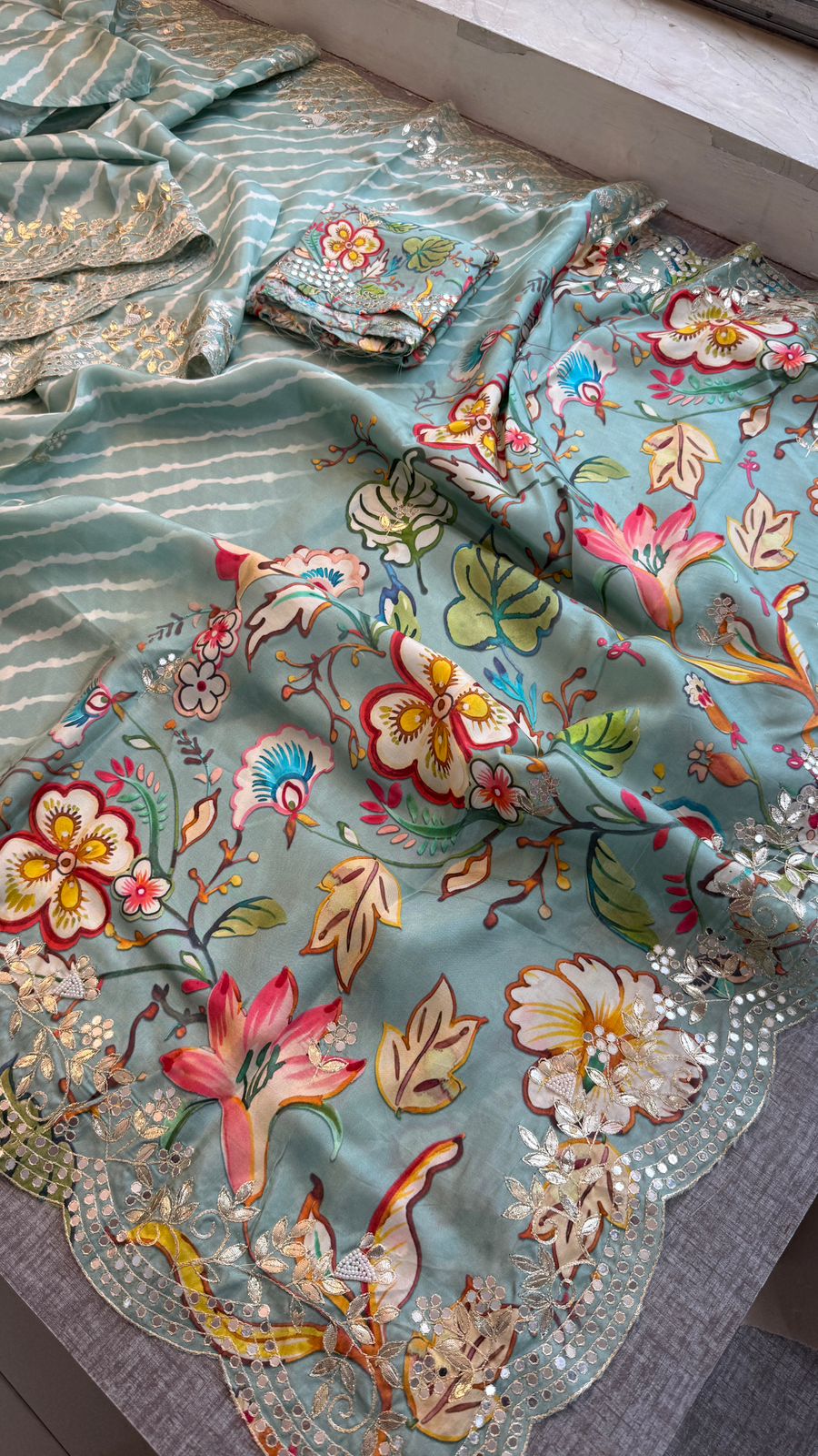 Pure Munga Silk Hand-Painted Leheriya Saree with Floral Print & Heavy Gotapatti Border