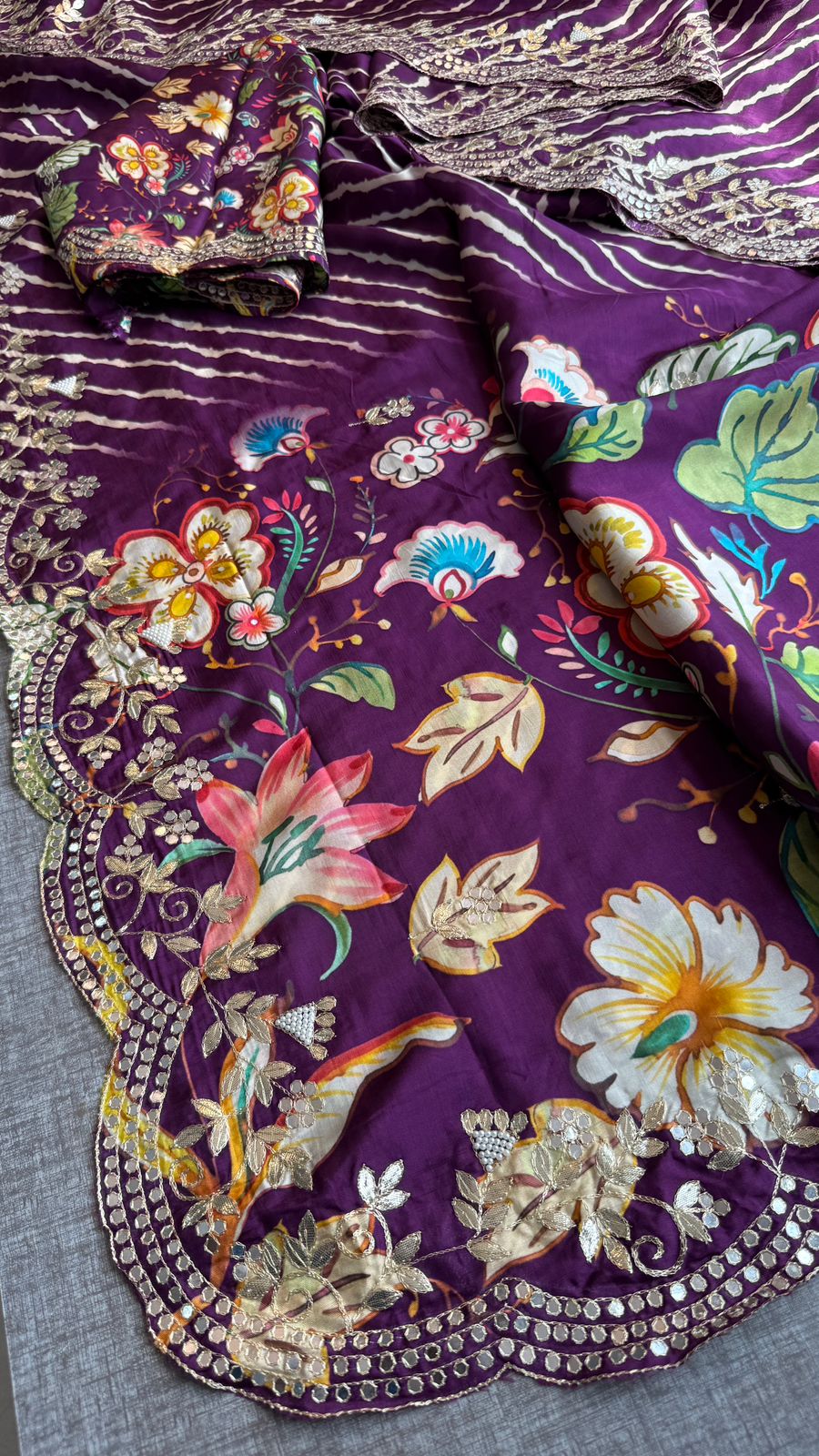 Pure Munga Silk Hand-Painted Leheriya Saree with Floral Print & Heavy Gotapatti Border