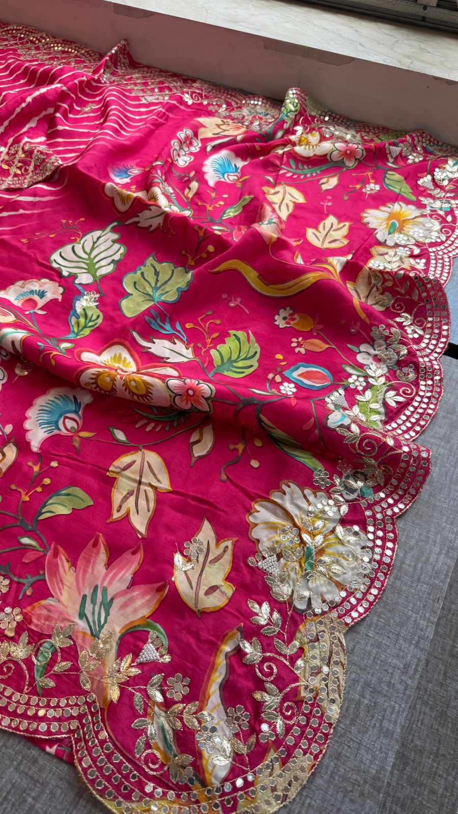 Pure Munga Silk Hand-Painted Leheriya Saree with Floral Print & Heavy Gotapatti Border