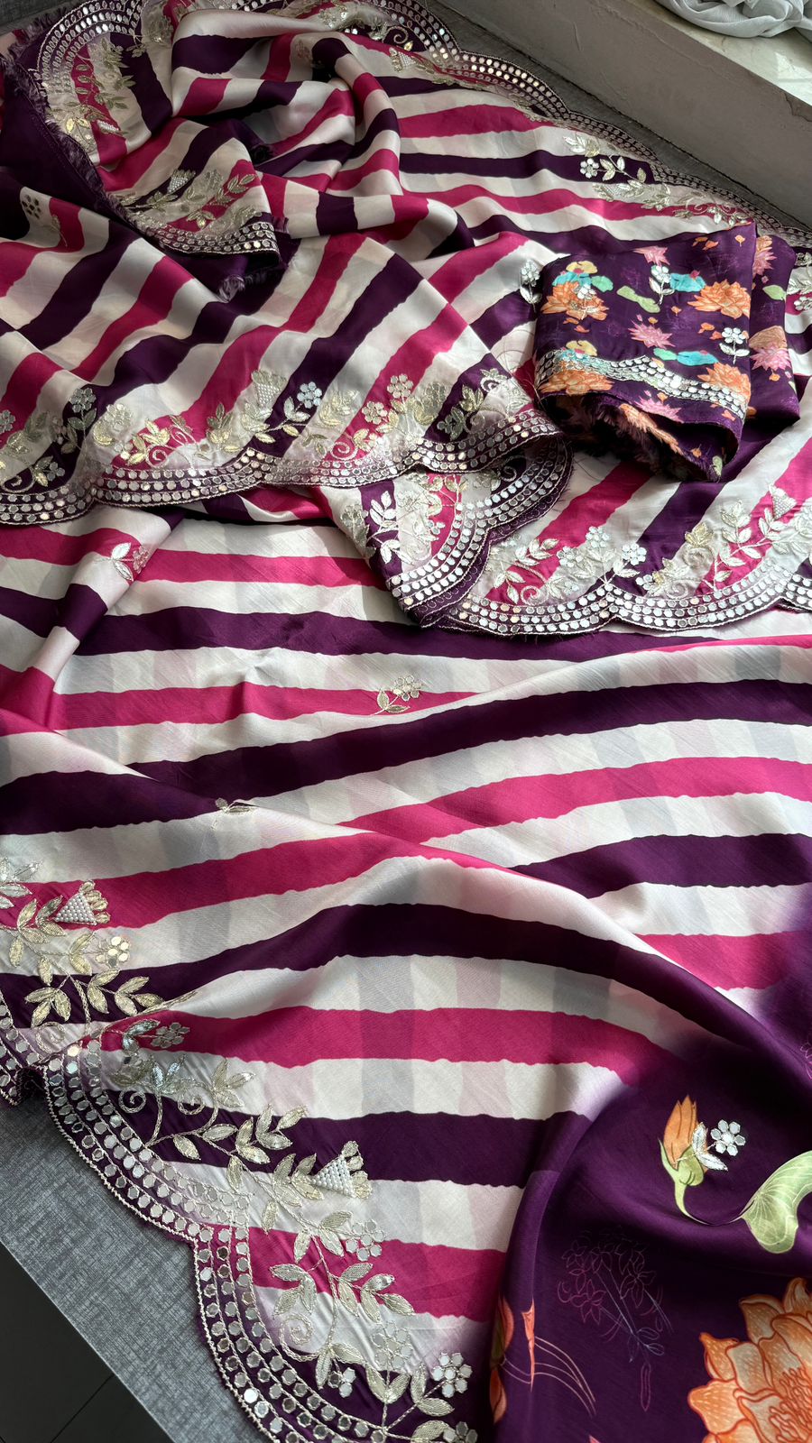 Pure Munga Silk Hand-Painted Leheriya Saree with Floral Print & Heavy Gotapatti Border