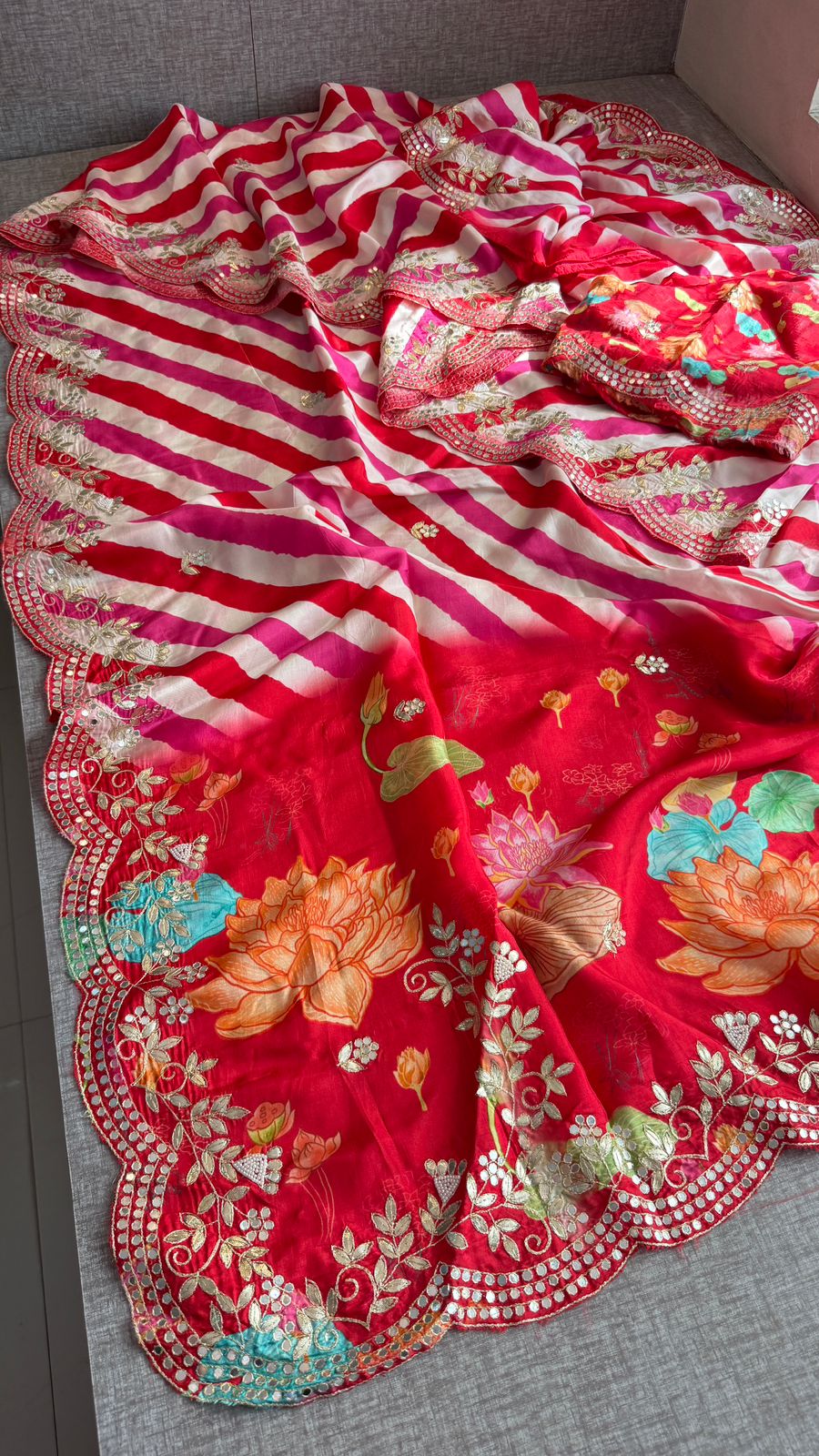 Pure Munga Silk Hand-Painted Leheriya Saree with Floral Print & Heavy Gotapatti Border