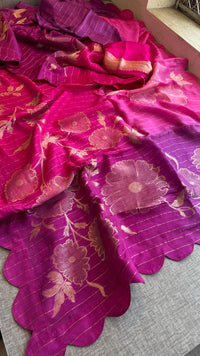 Soft Pure Munga Silk Banarasi Saree with Floral Zari Weaving & Scallop Border Concept