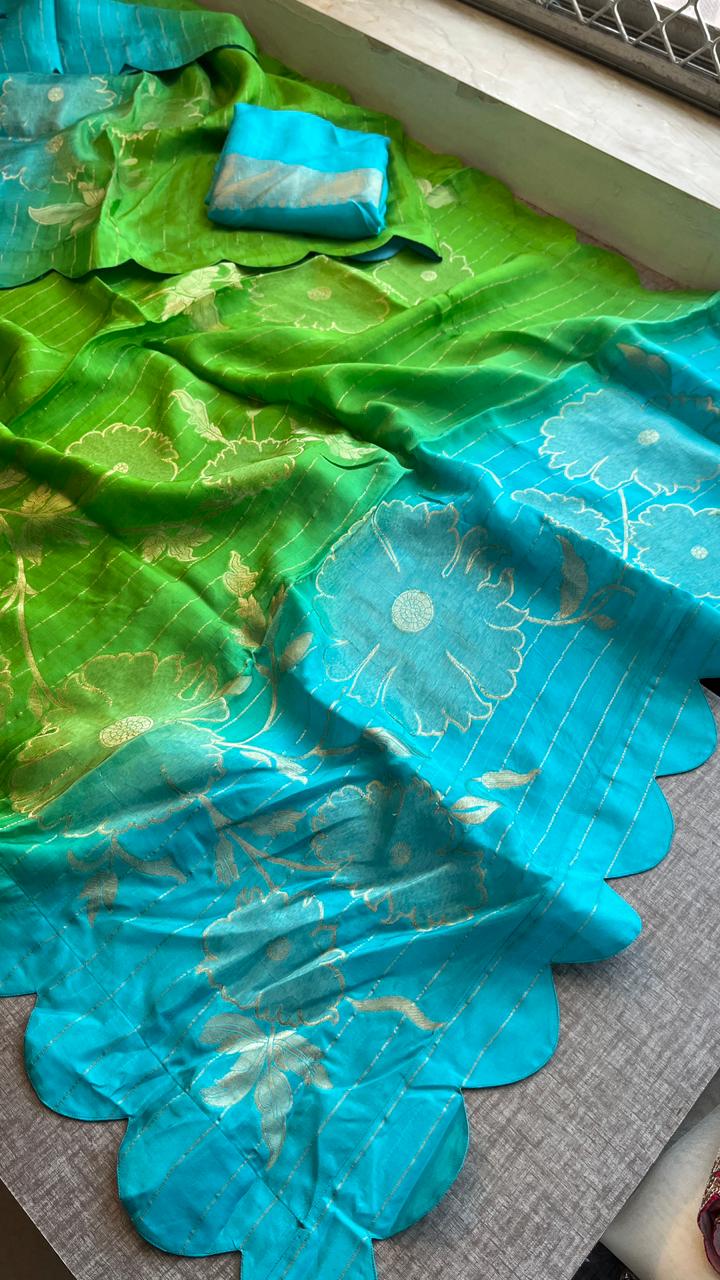 Soft Pure Munga Silk Banarasi Saree with Floral Zari Weaving & Scallop Border Concept