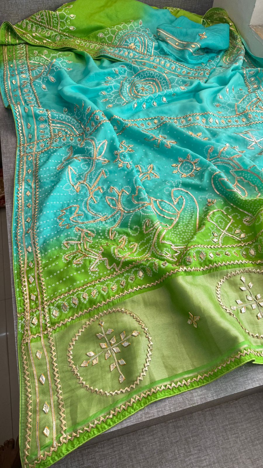 Vibrant Dual Tone Munga Silk Saree With Intricate Sikhiya Gotapatti Artistry