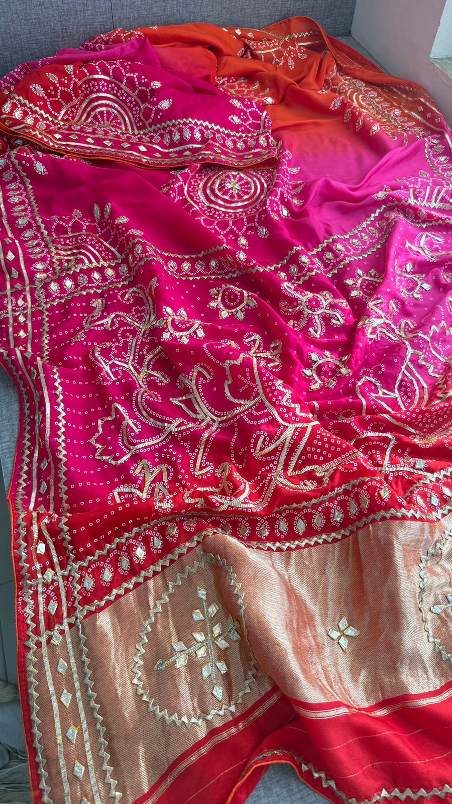 Vibrant Dual Tone Munga Silk Saree With Intricate Sikhiya Gotapatti Artistry
