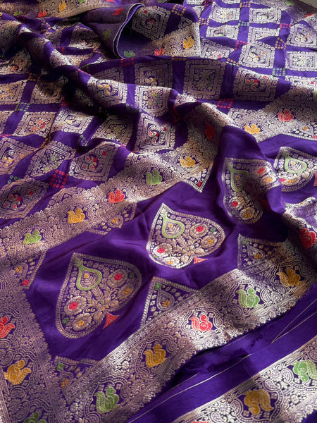 Heritage Bandhani Banarasi Munga Silk Saree With Traditional Woven Motifs
