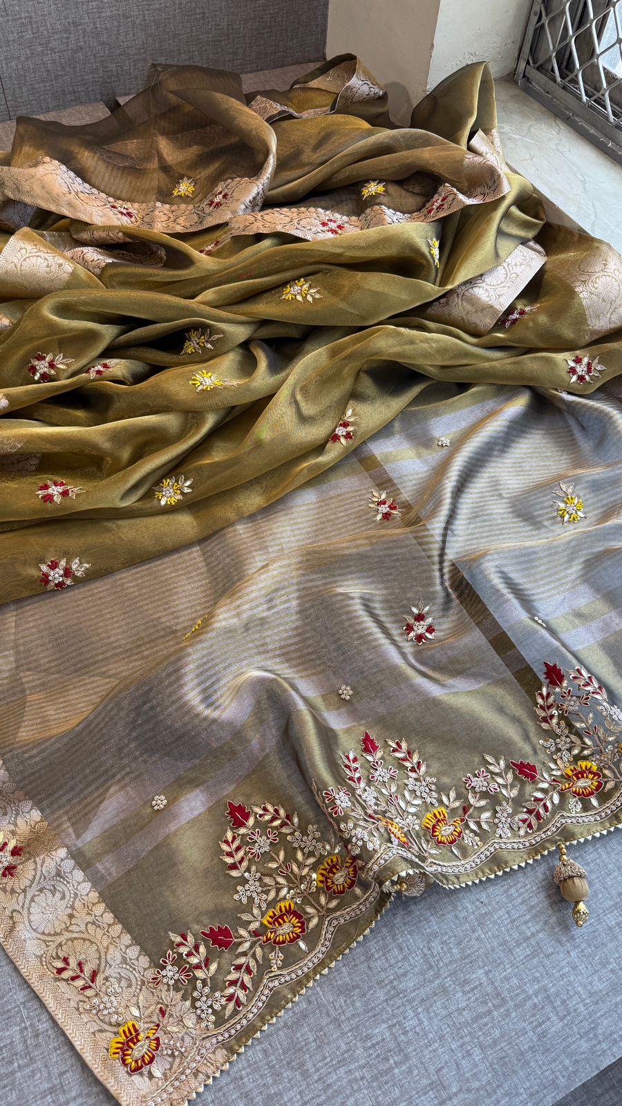 Zardozi Floral Border On Pure Tissue Silk Banarasi · 60 Artisan Hours of work · The Zari Edit