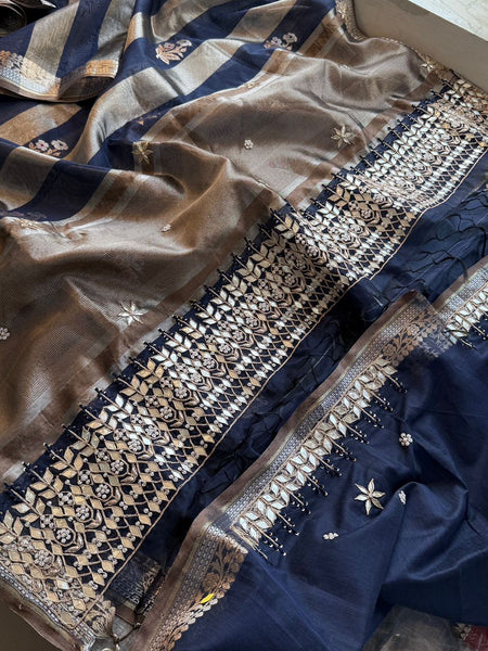 Royal Banarasi Silk Saree With Zardozi Heritage Border & Dual Tone Stripes