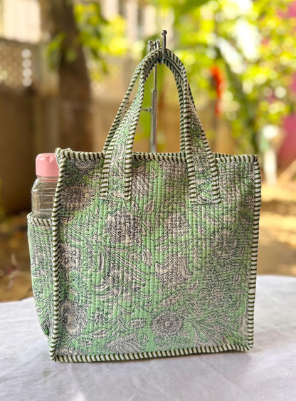 Quilted Printed Lunch Box Hand Bag With Bottle Pocket And Zip Closure
