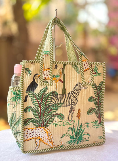 Quilted Printed Lunch Box Hand Bag With Bottle Pocket And Zip Closure