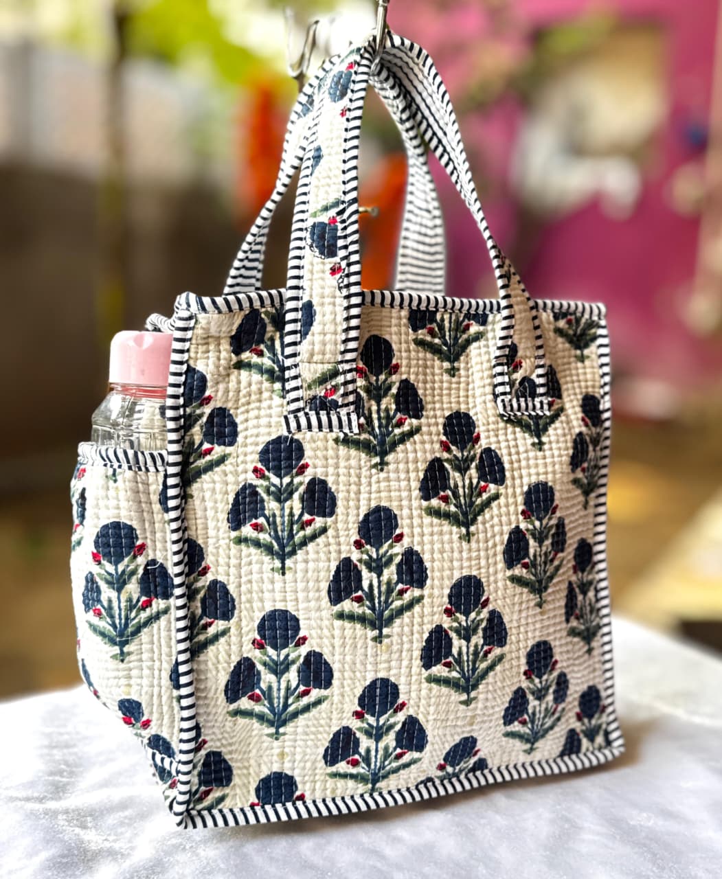 Quilted Printed Lunch Box Hand Bag With Bottle Pocket And Zip Closure