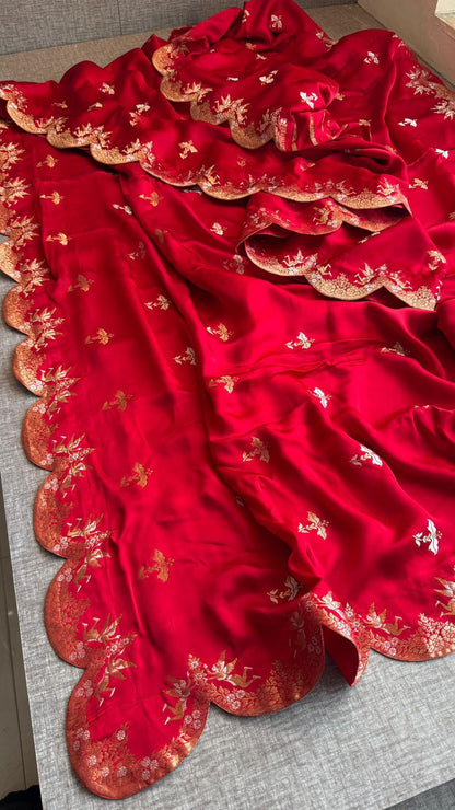 Scallop Zari Weaving On Gajji Silk Lakdi Patta Banarasi · 32 Artisan Hours of work · The Nazakat Edit