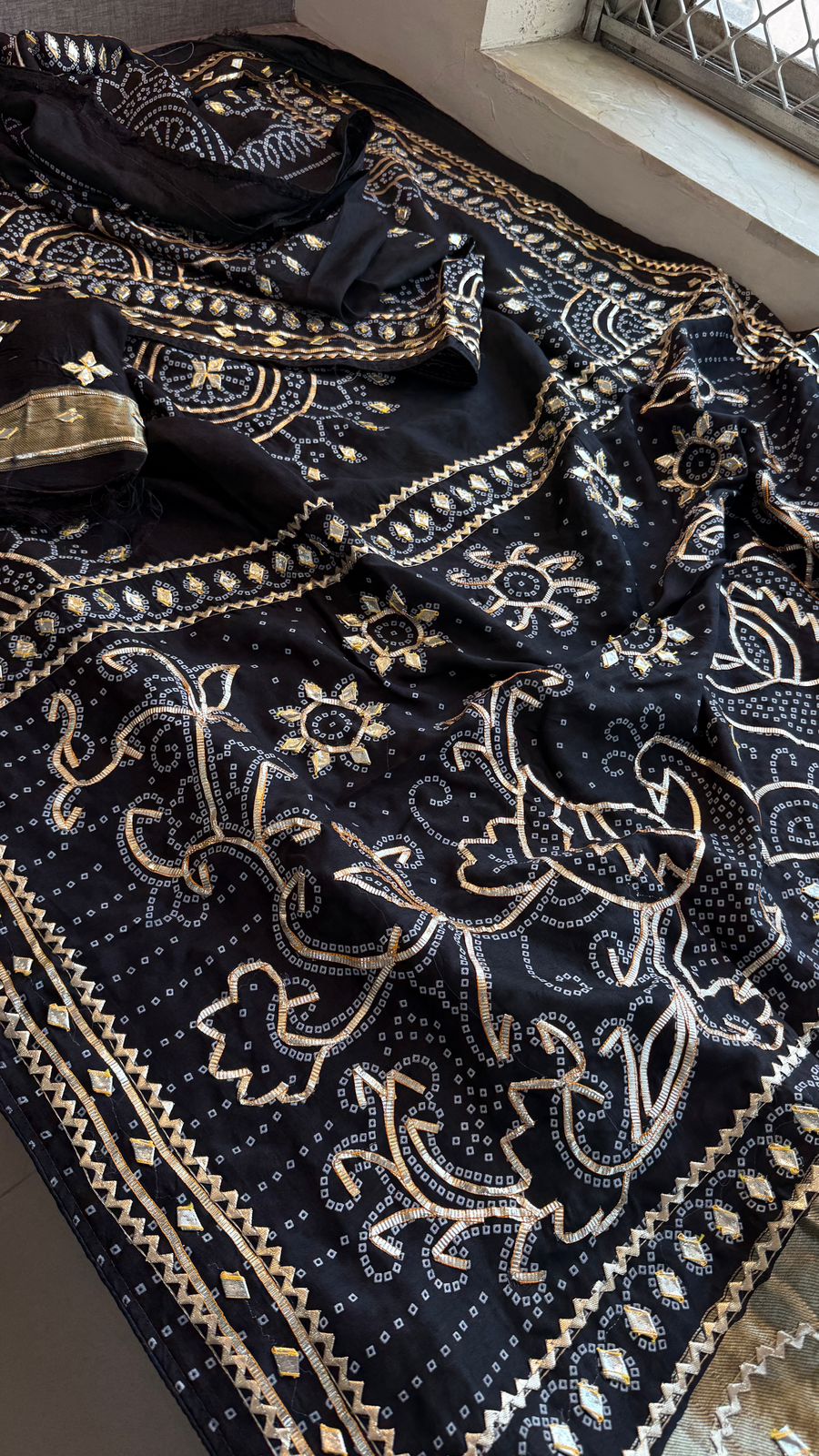 Sikhiya Gotta Patti On Munga Silk Lakdi Patta · 48 Artisan Hours of work · The Gajra Edit