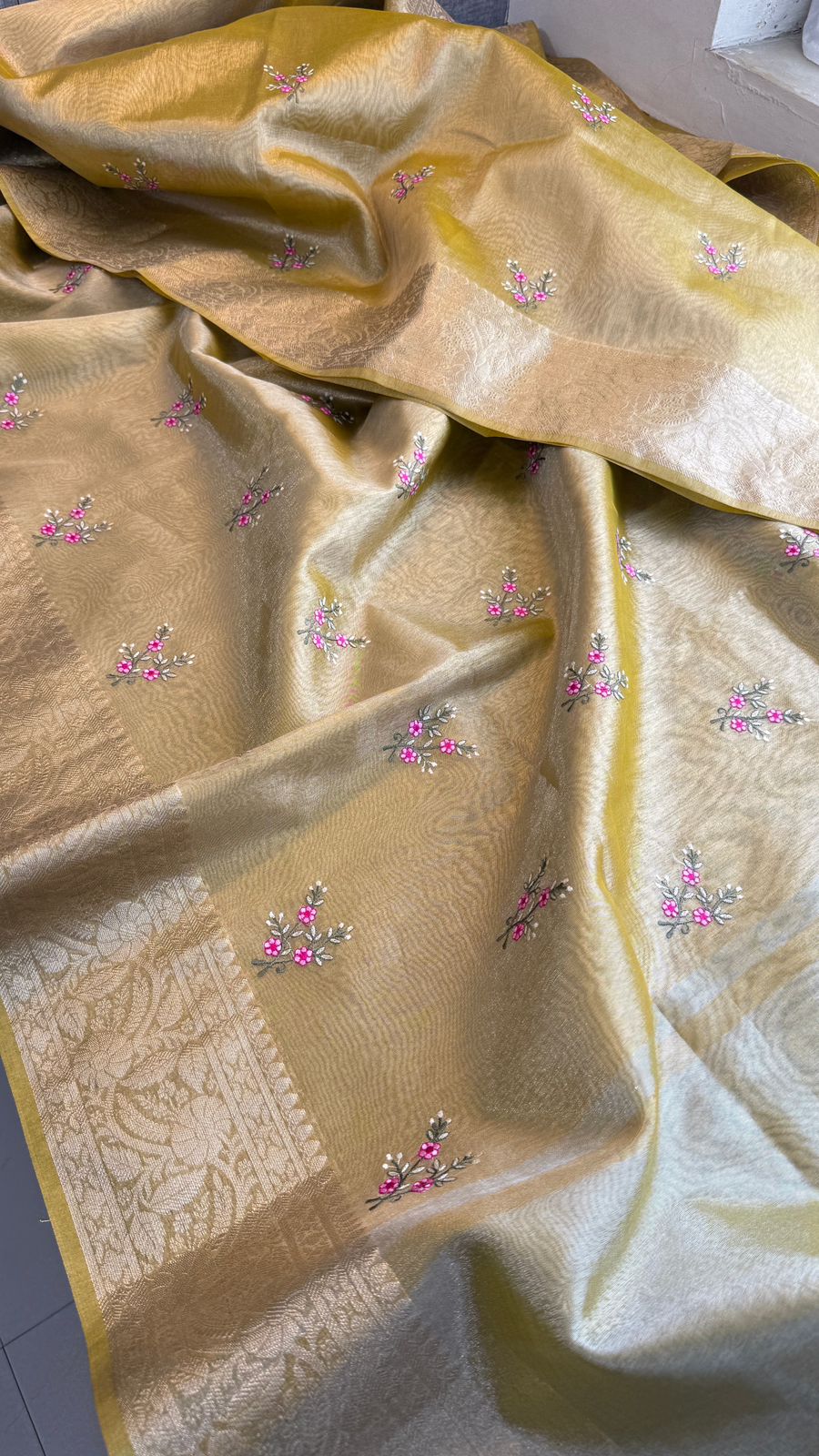 Multi-Thread Embroidery On Tissue Silk Banarasi · 16 Artisan Hours of work · The Rangriti Edit