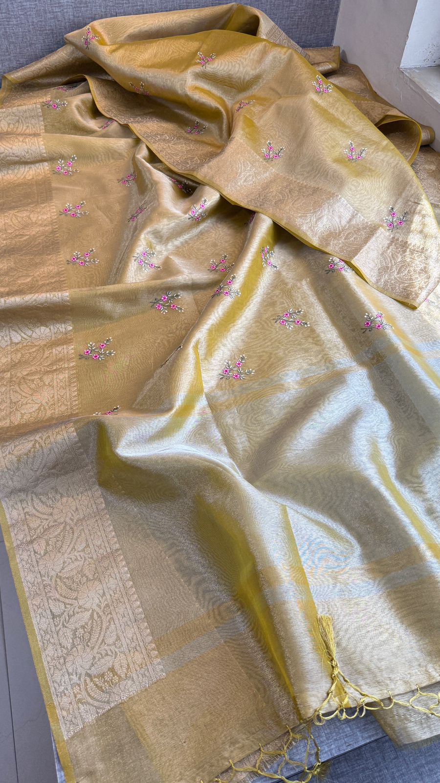 Multi-Thread Embroidery On Tissue Silk Banarasi · 16 Artisan Hours of work · The Rangriti Edit