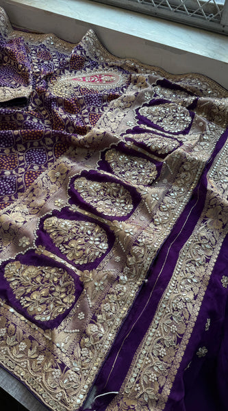 Khaddi Georgette Banarasi Saree with Gotapatti & Pearl Work
